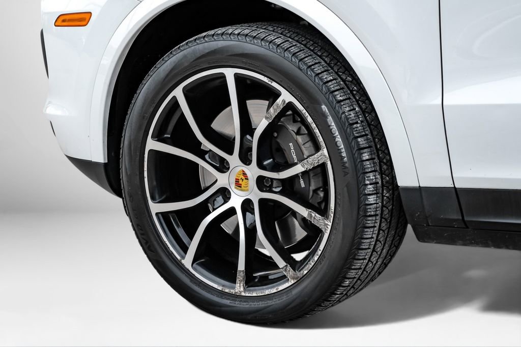 Used 2021 Porsche Cayenne AWD/4WD image 51