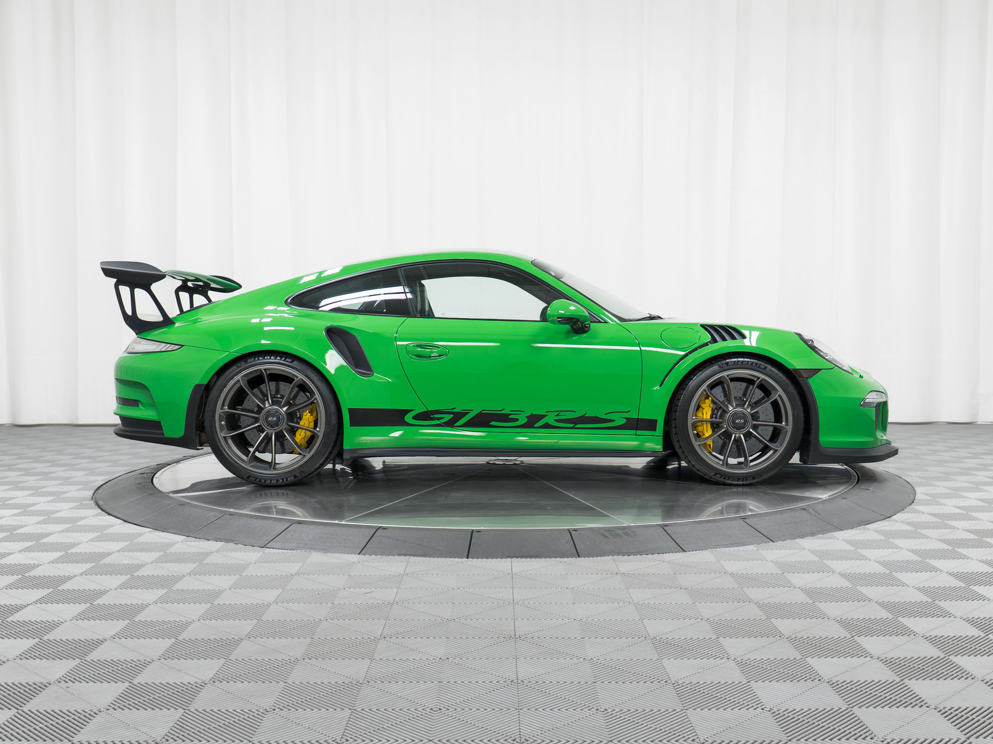 Certified 2016 Porsche 911 GT3 RS image 8