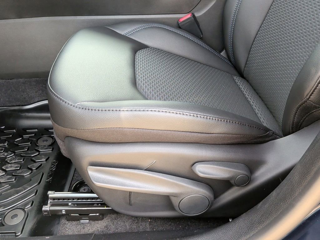 New 2026 Jeep Compass Altitude image 13