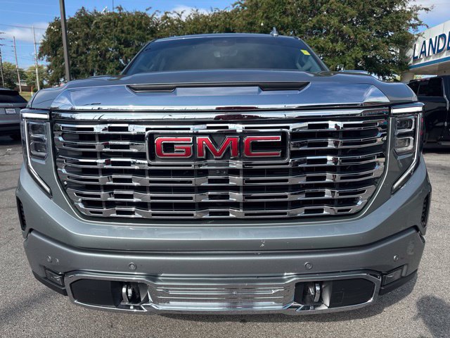 Used 2025 GMC Sierra 1500 Denali w/ Technology Package AWD/4WD image 8