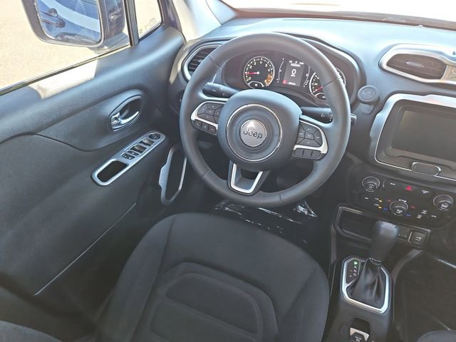Used 2018 Jeep Renegade Latitude image 9