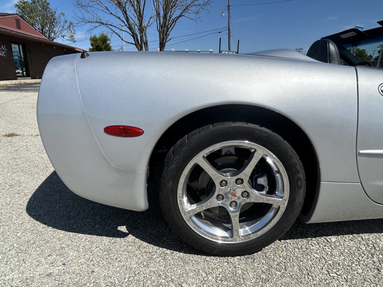 Used 2002 Chevrolet Corvette Convertible w/ Preferred Equipment Group2 image 19