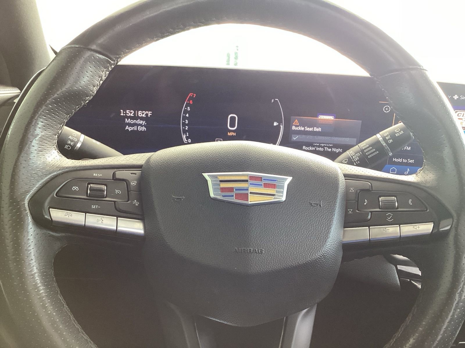 Used 2024 Cadillac XT4 Sport w/ Technology Package image 9