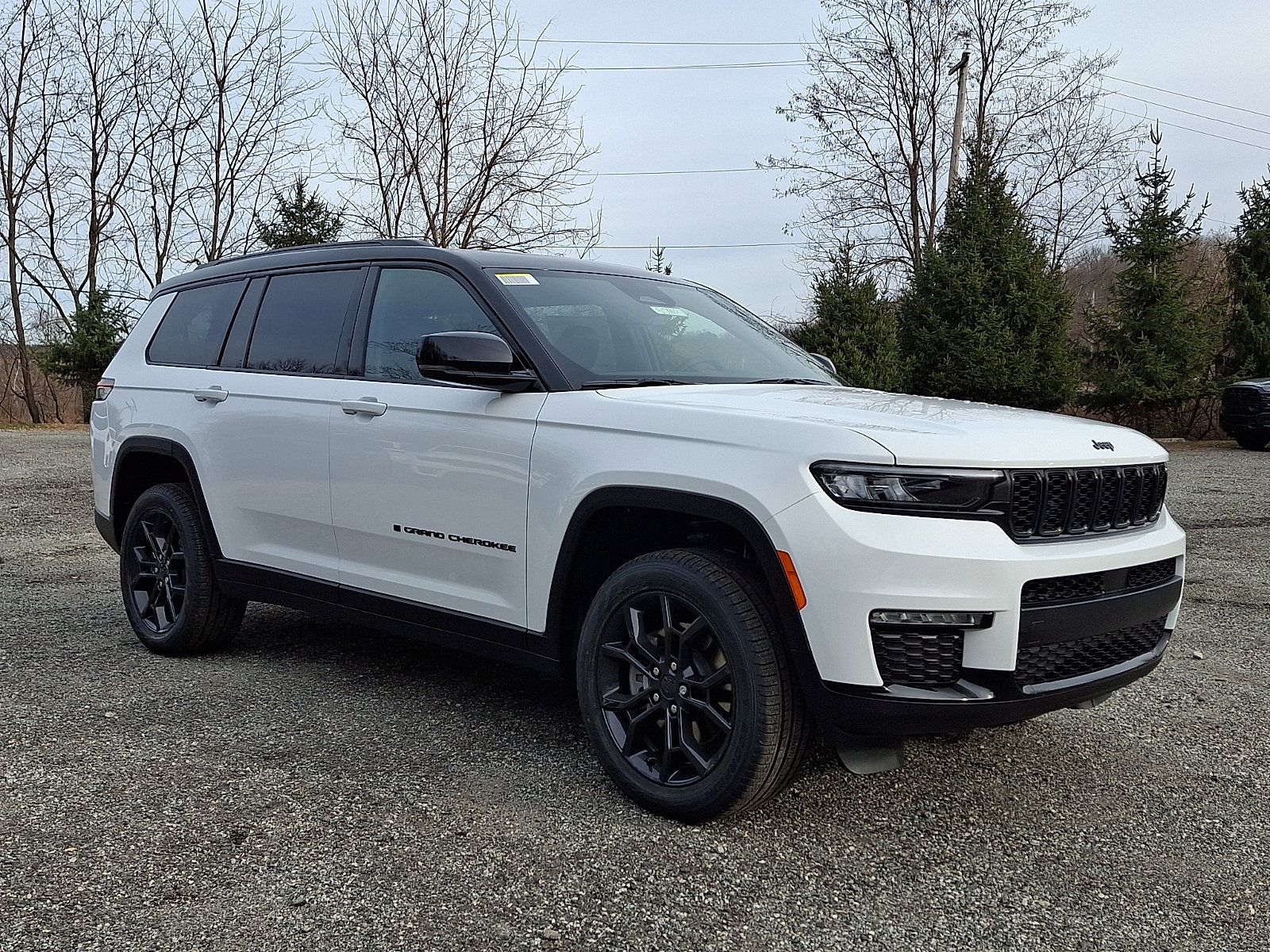 New 2025 Jeep Grand Cherokee L Limited image 2