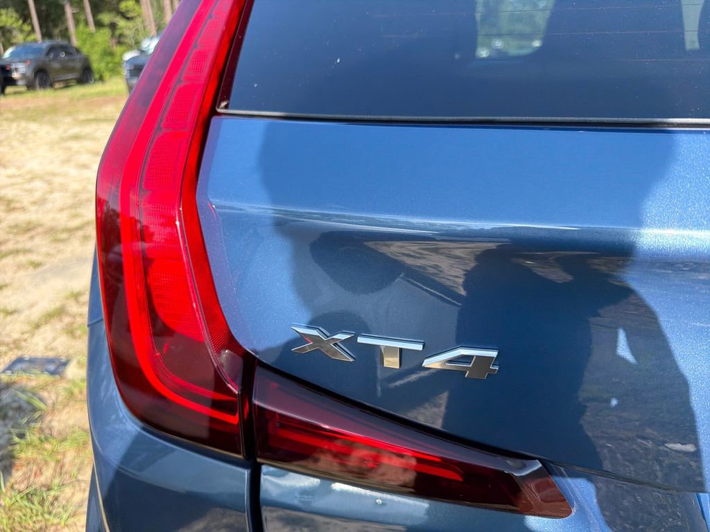 Used 2024 Cadillac XT4 Luxury FWD image 18