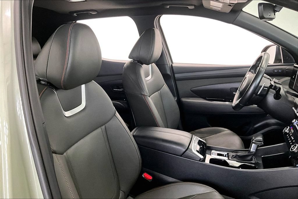 Certified 2025 Hyundai Santa Cruz Limited AWD/4WD image 7