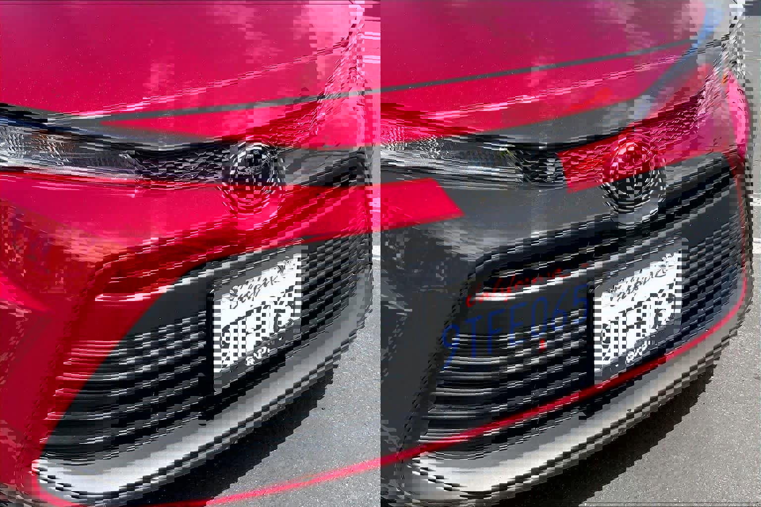 Certified 2025 Toyota Corolla LE FWD image 29