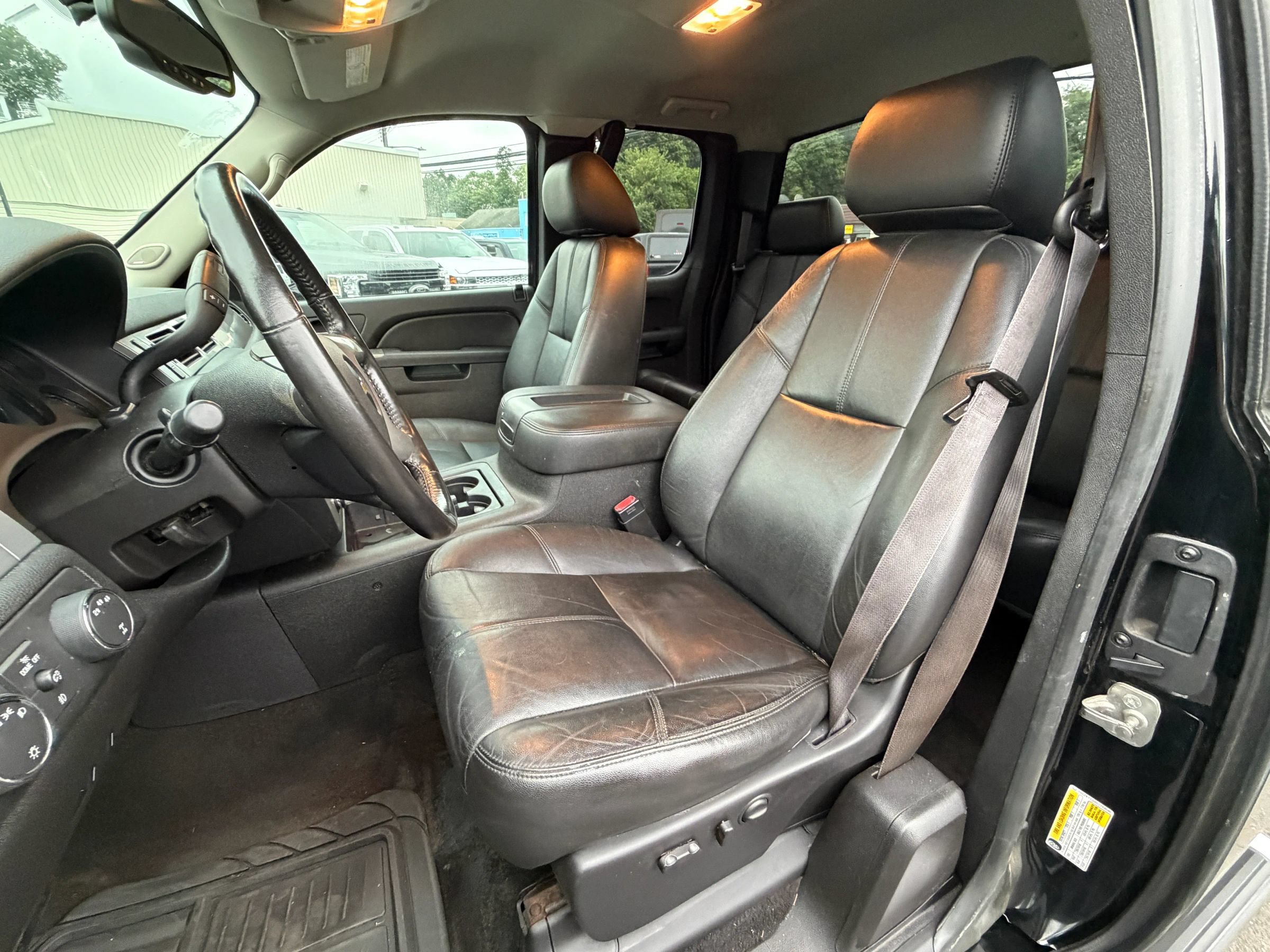 Used 2013 Chevrolet Silverado 2500 LTZ w/ LTZ Plus Package AWD/4WD image 11