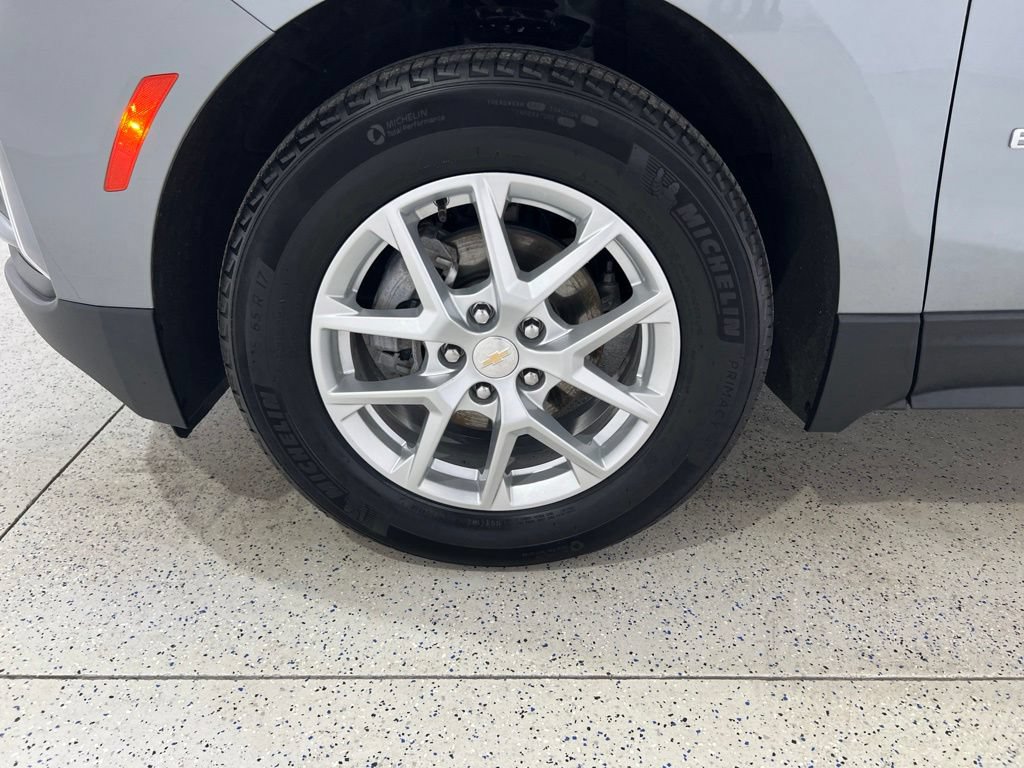 Used 2024 Chevrolet Equinox LT w/ LPO, Floor Liner Package FWD image 30