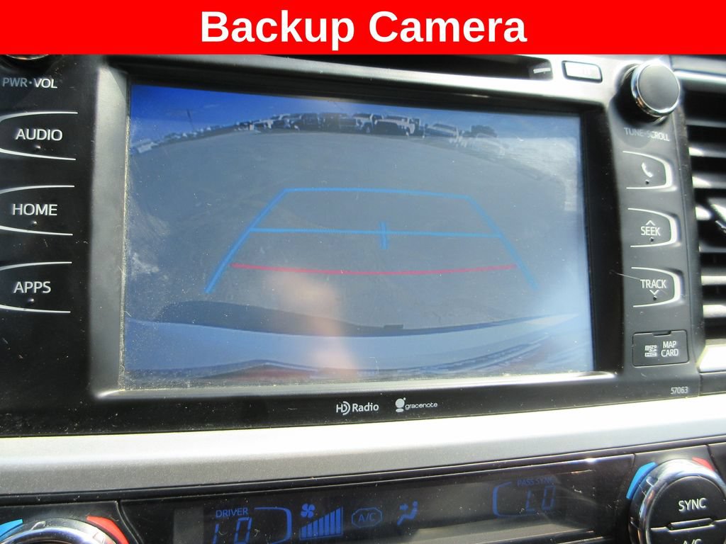 Used 2015 Toyota Highlander XLE AWD/4WD image 17