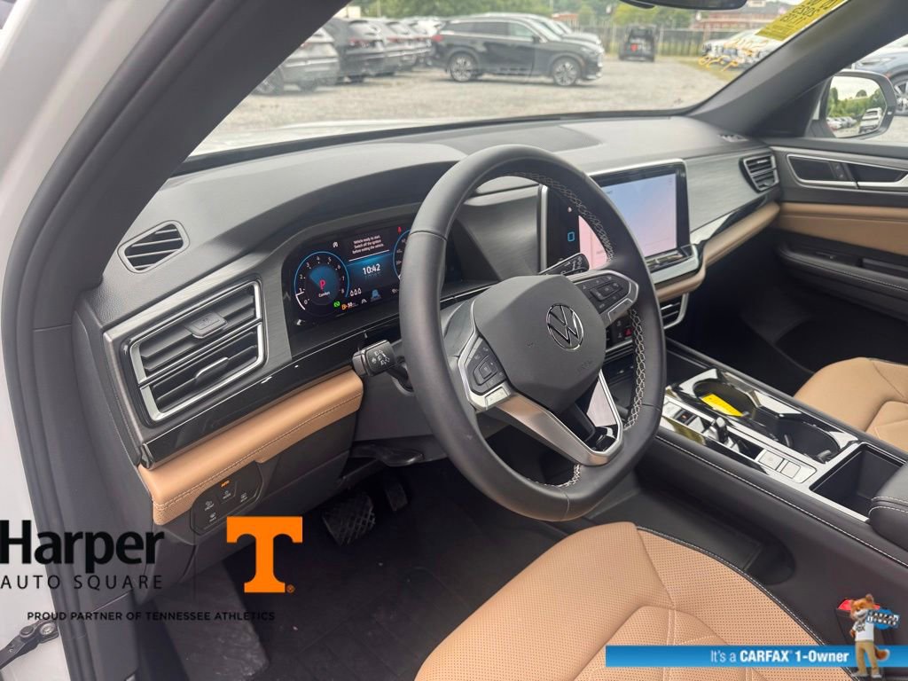 Used 2025 Volkswagen Atlas Cross Sport SE w/ Panoramic Sunroof Package AWD/4WD image 14