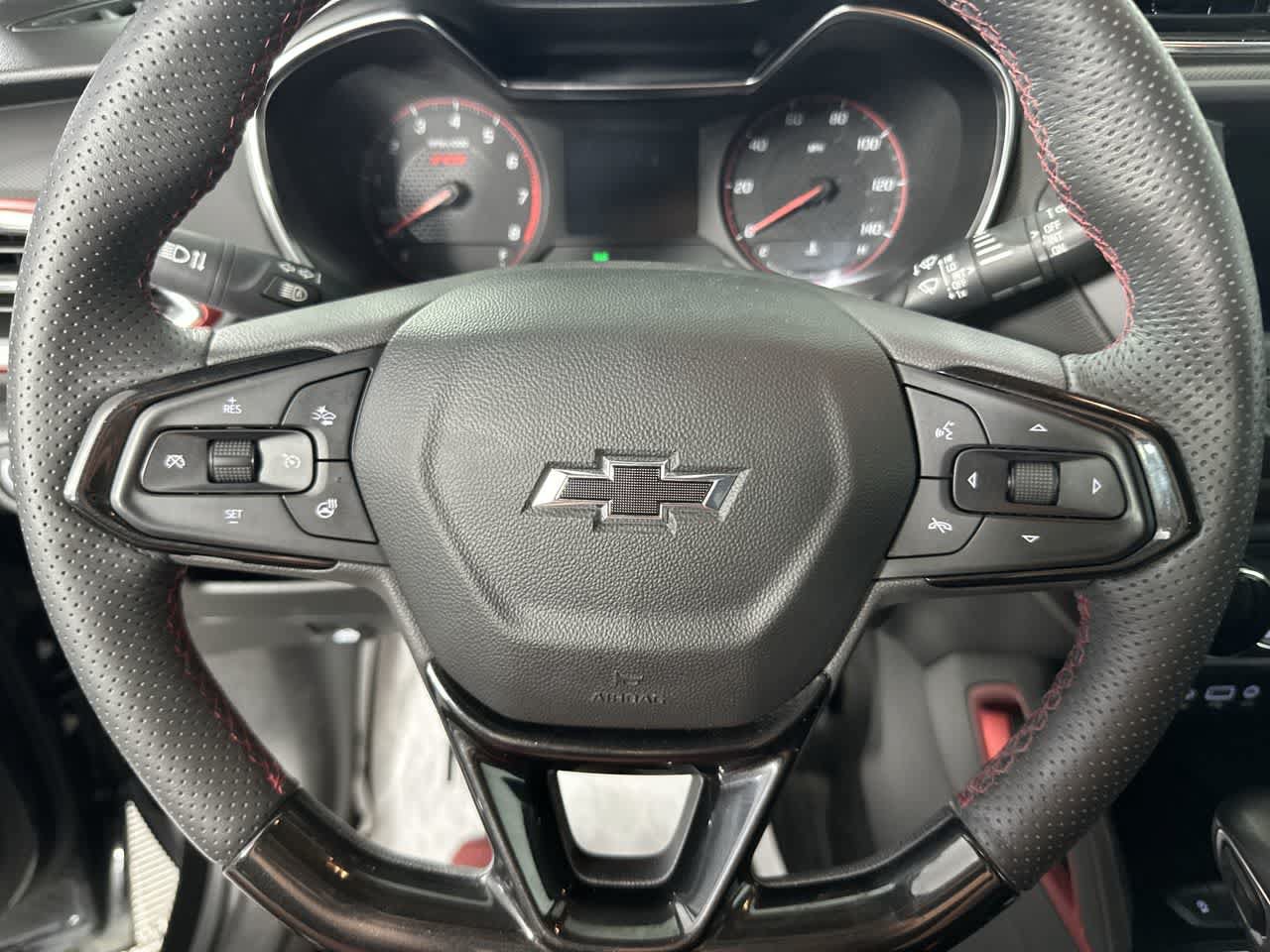Used 2022 Chevrolet TrailBlazer RS FWD image 15