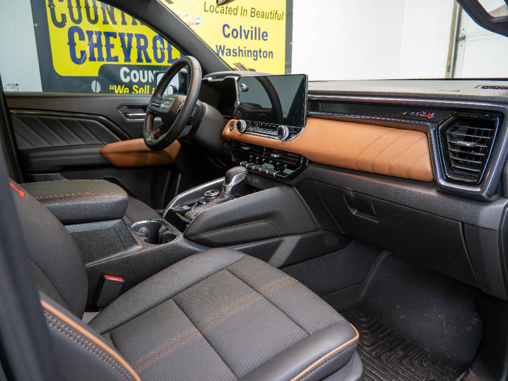 Used 2024 GMC Canyon AT4 image 18