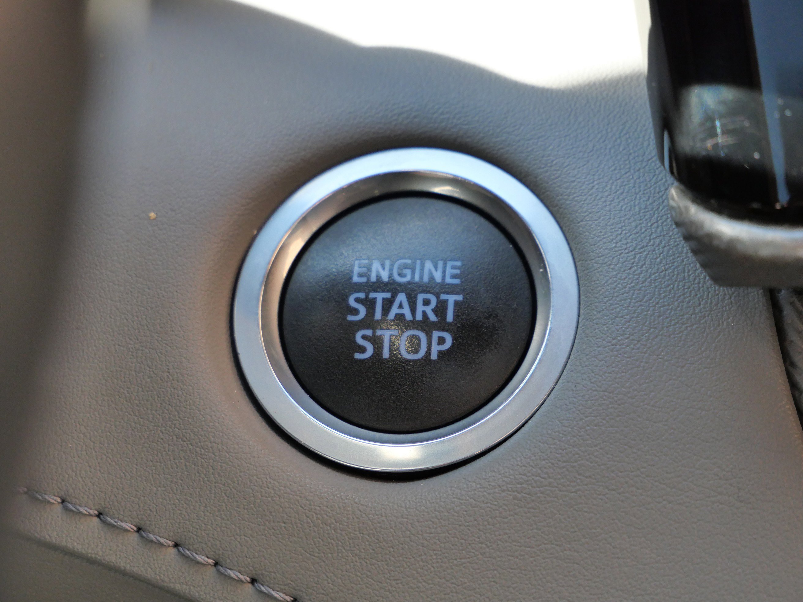 Used 2020 Toyota Highlander Platinum image 22