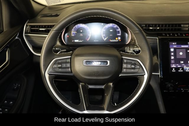 Used 2023 Jeep Grand Cherokee L Laredo AWD/4WD image 7