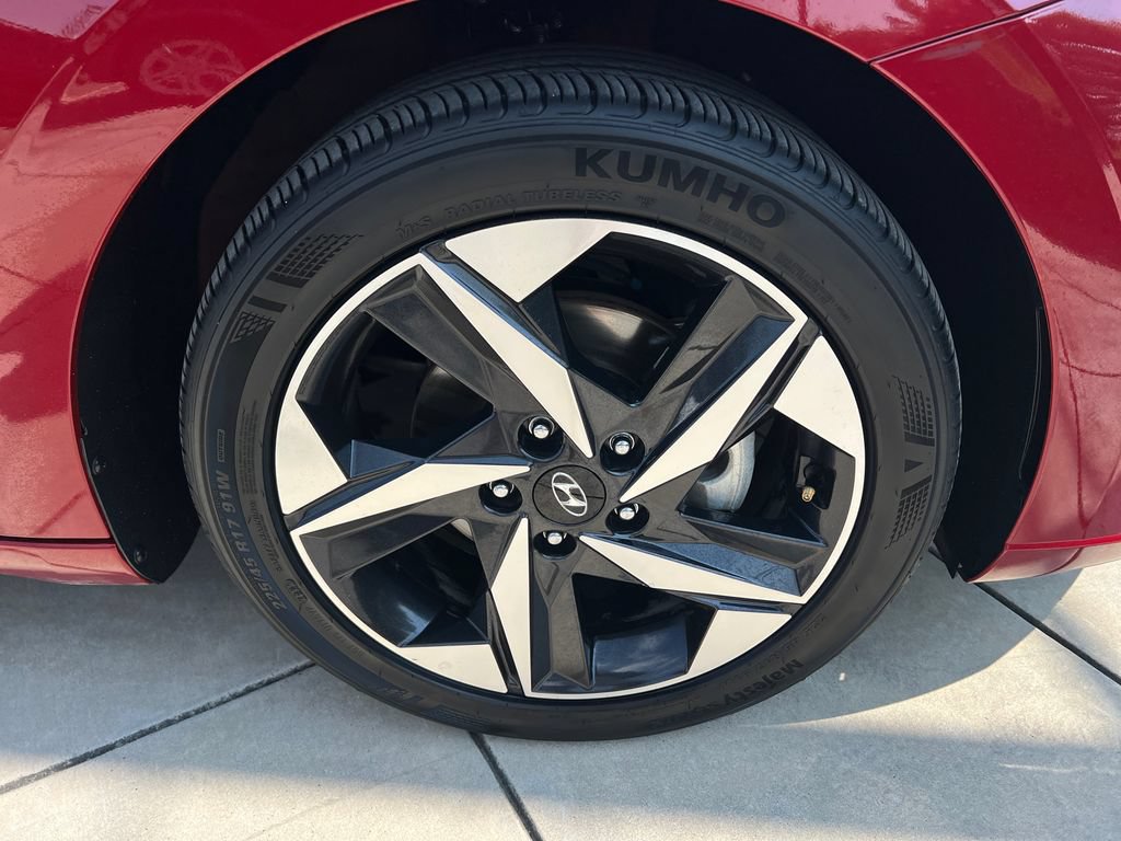 Certified 2023 Hyundai Elantra SEL w/ Convenience Package FWD image 5