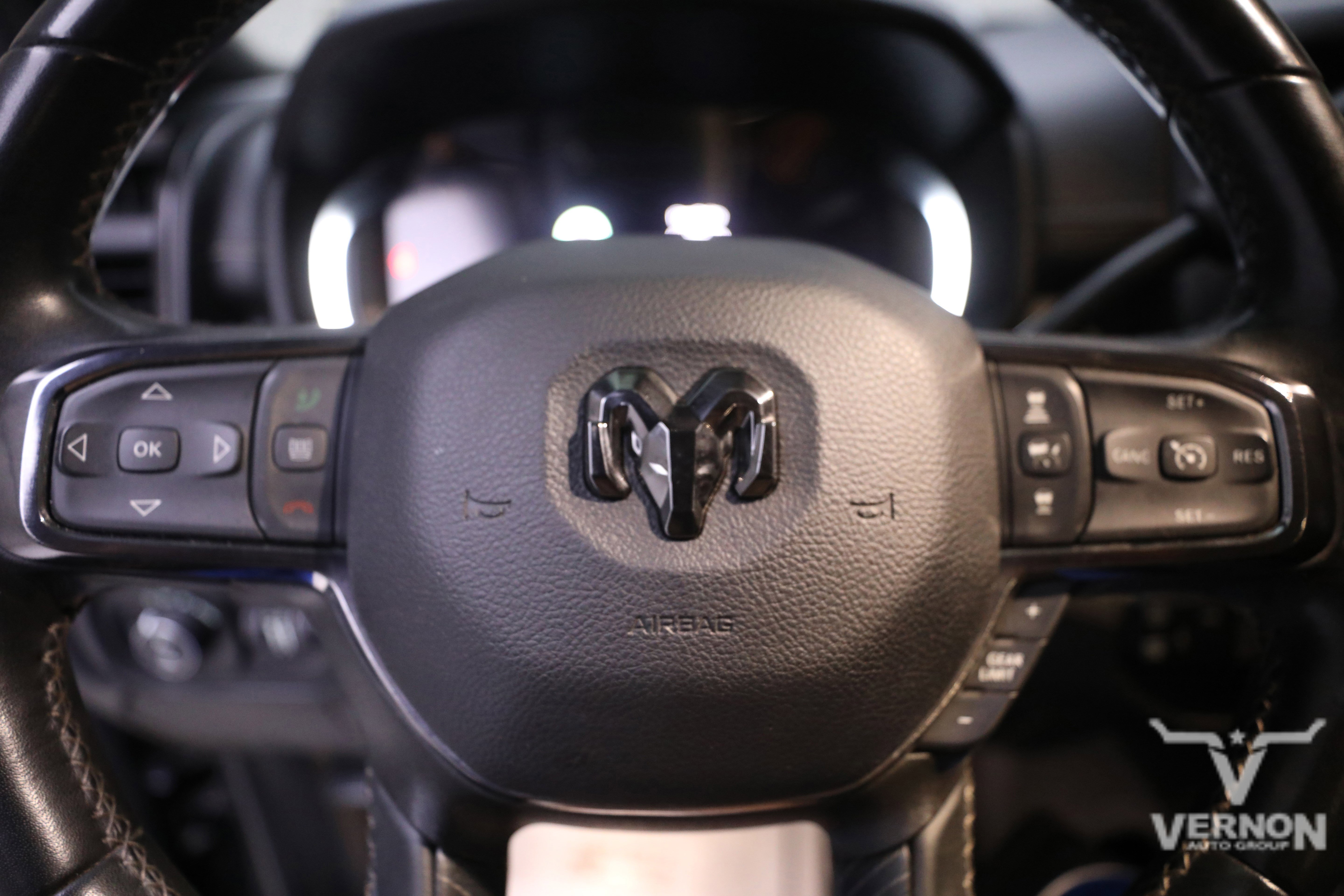 Used 2024 RAM 3500 Limited image 21