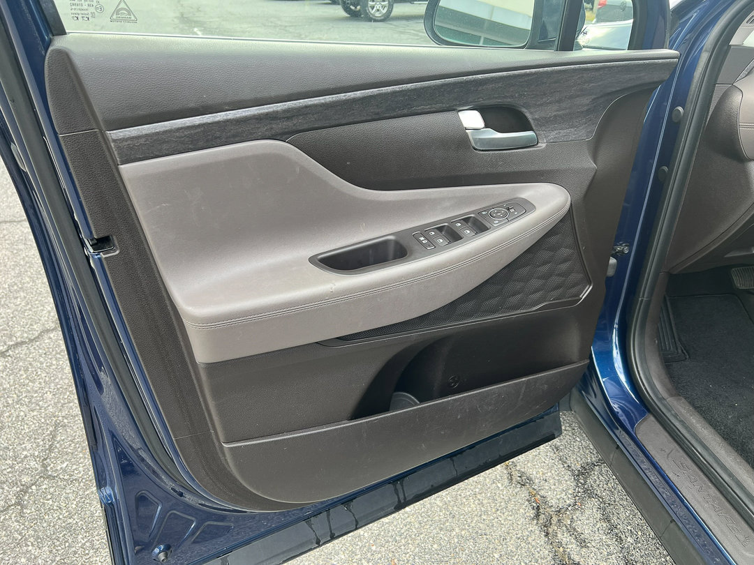 Used 2019 Hyundai Santa Fe SE image 12