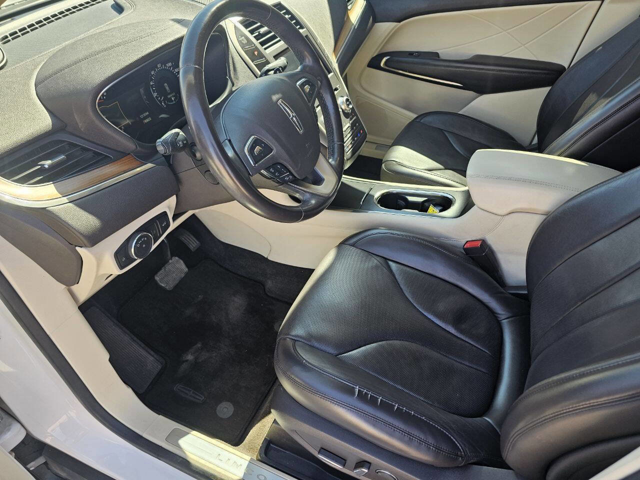 Used 2015 Lincoln MKC AWD w/ Equipment Group 102A Reserve image 7