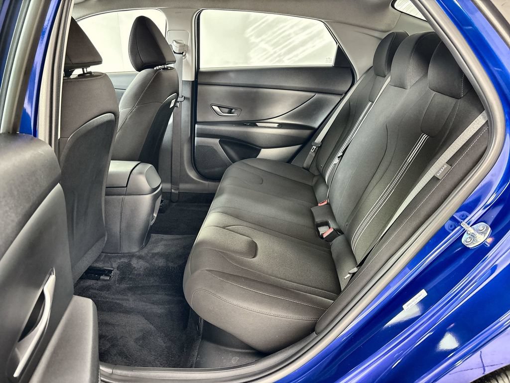 Certified 2025 Hyundai Elantra Hybrid FWD image 23