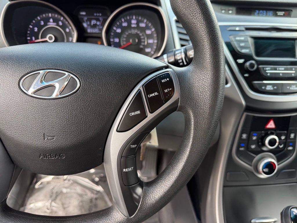 Used 2016 Hyundai Elantra SE FWD image 17