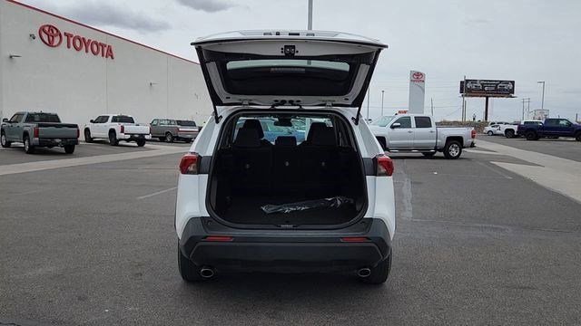 Certified 2025 Toyota RAV4 XLE AWD/4WD image 17