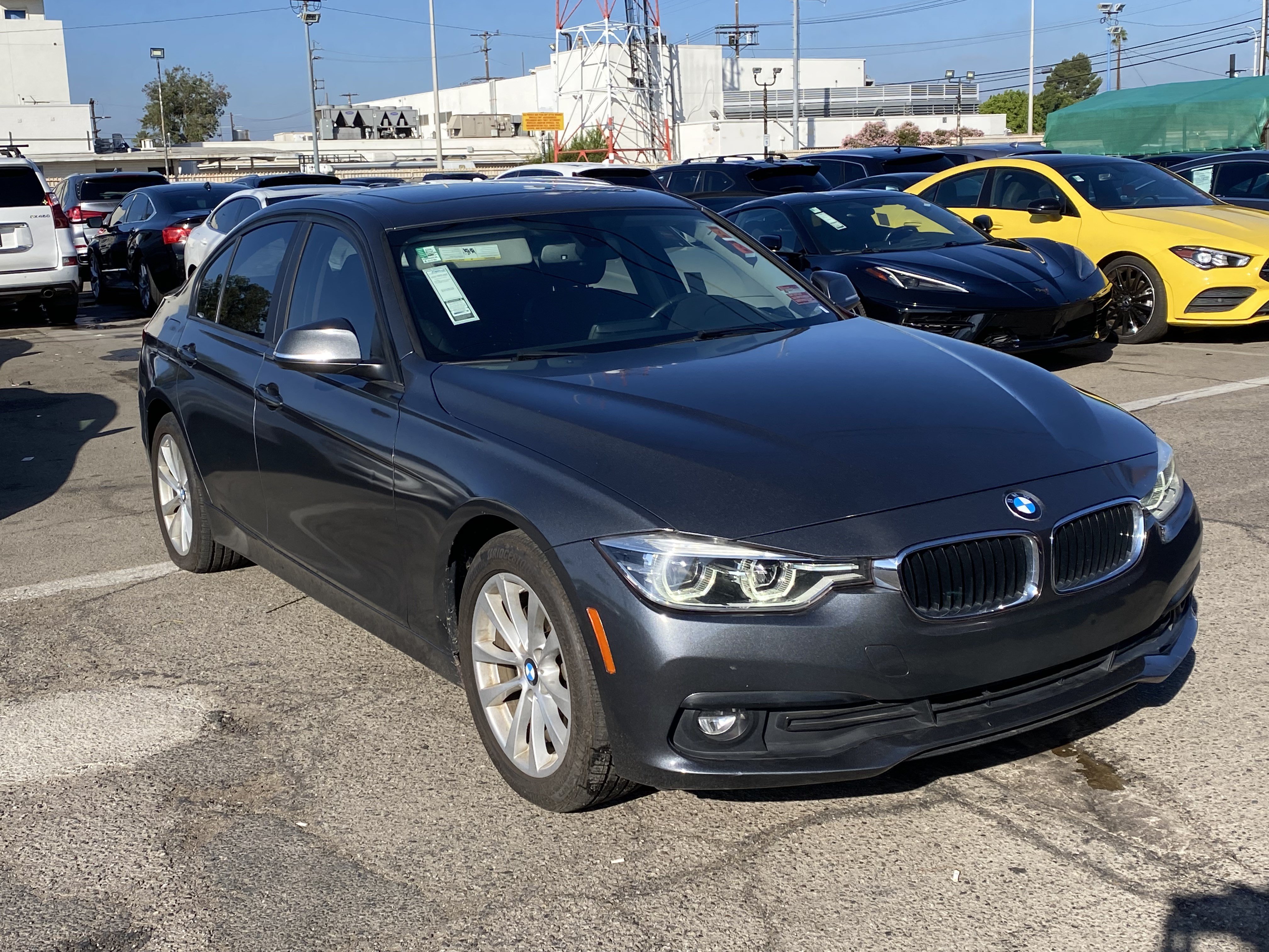 Used 2018 BMW 320i Sedan RWD image 7