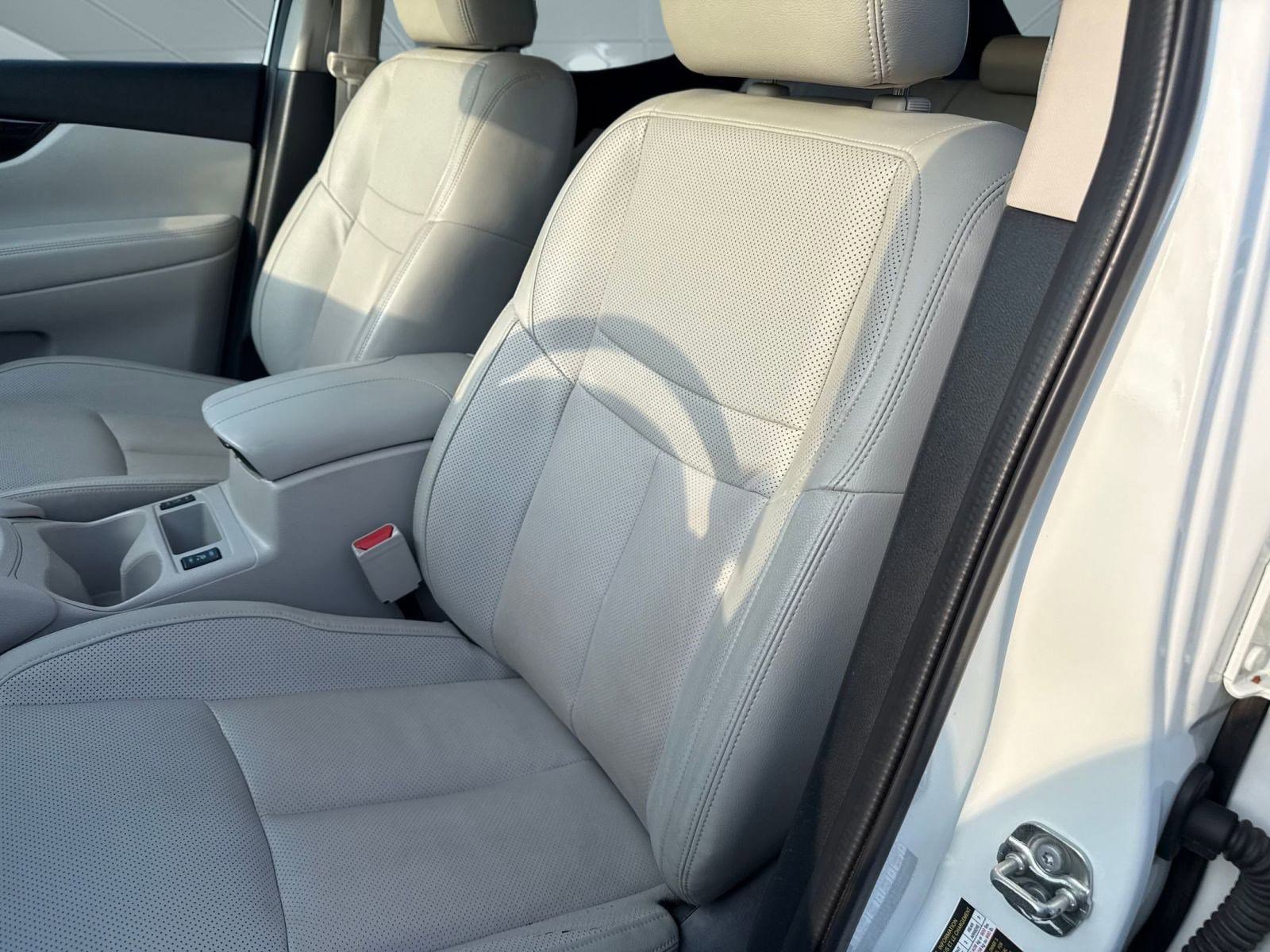 Used 2021 Nissan Rogue Sport SL w/ Premium Package image 22