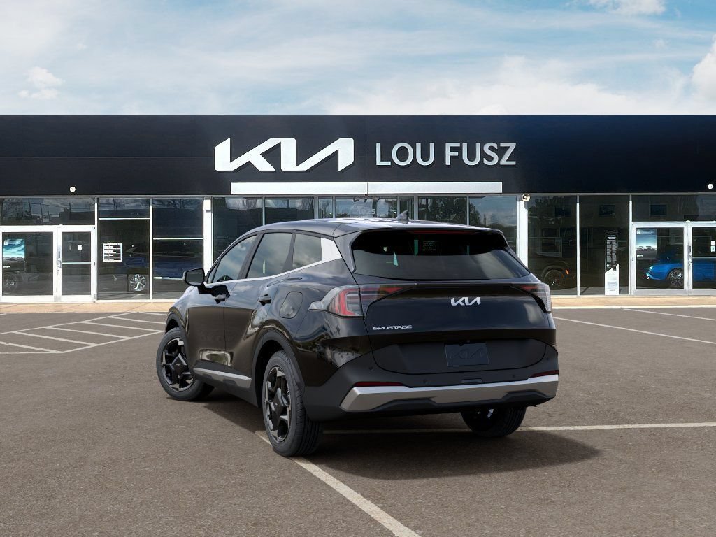 New 2026 Kia Sportage EX FWD image 4