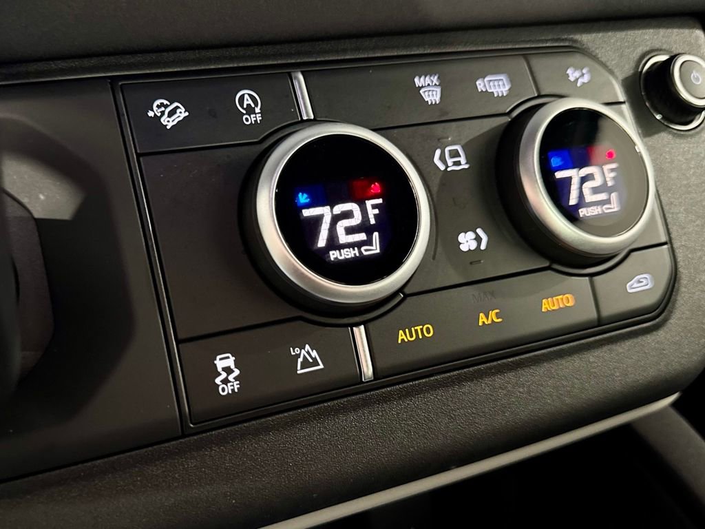 Used 2022 Land Rover Defender 110 S image 23