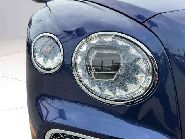 Used 2023 Bentley Flying Spur W12 AWD/4WD image 11