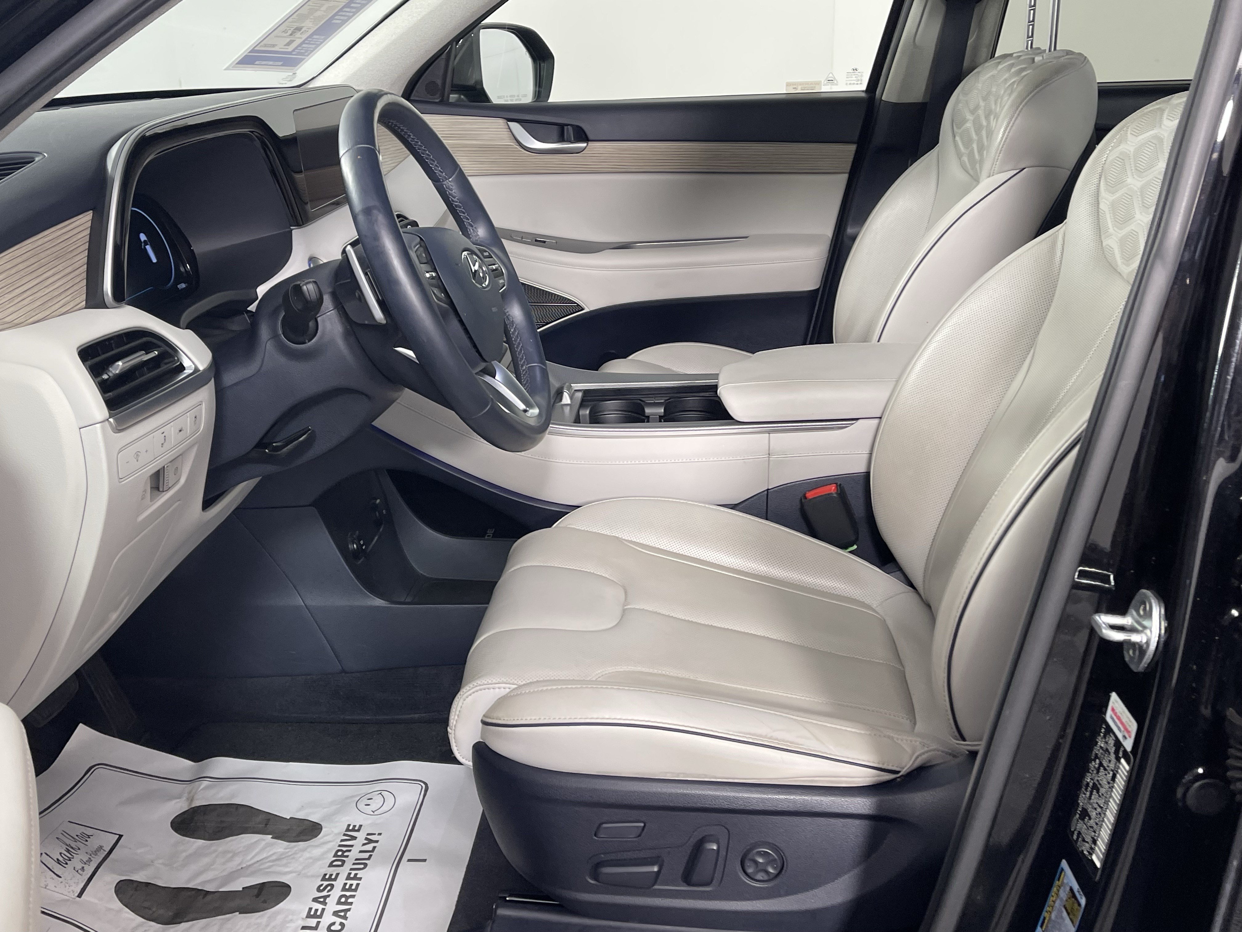Used 2022 Hyundai Palisade Limited w/ Cargo Package AWD/4WD image 11