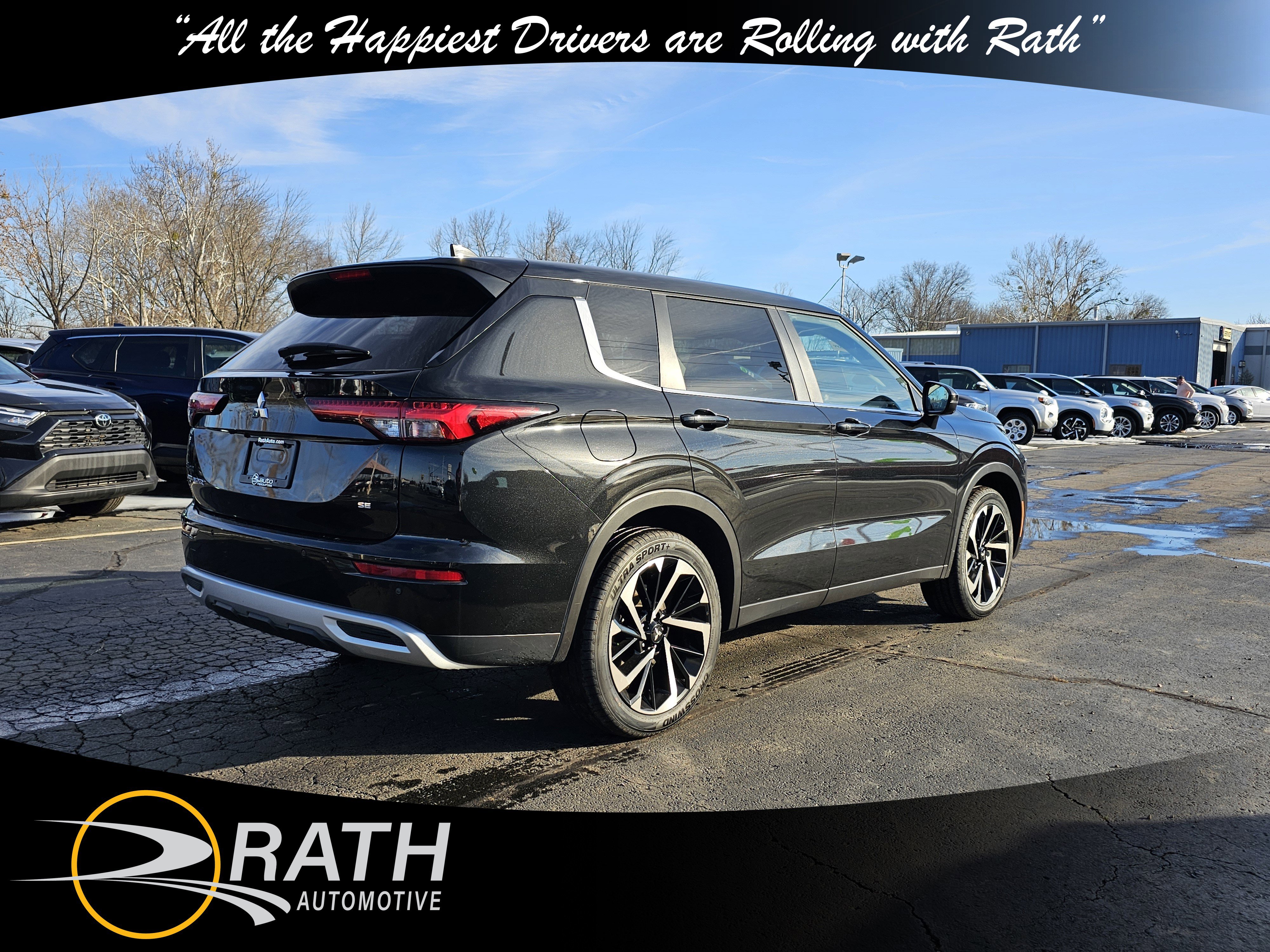 Used 2024 Mitsubishi Outlander SE image 6