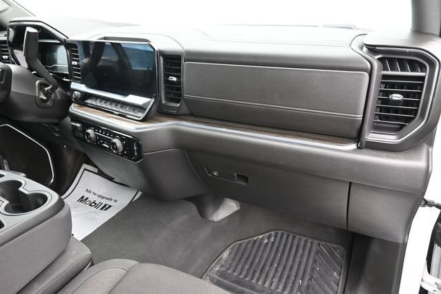 Used 2024 Chevrolet Silverado 2500 LT AWD/4WD image 35