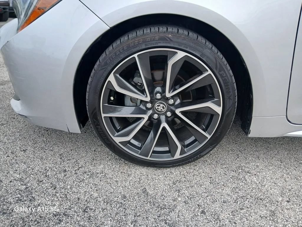Used 2020 Toyota Corolla XSE FWD image 15