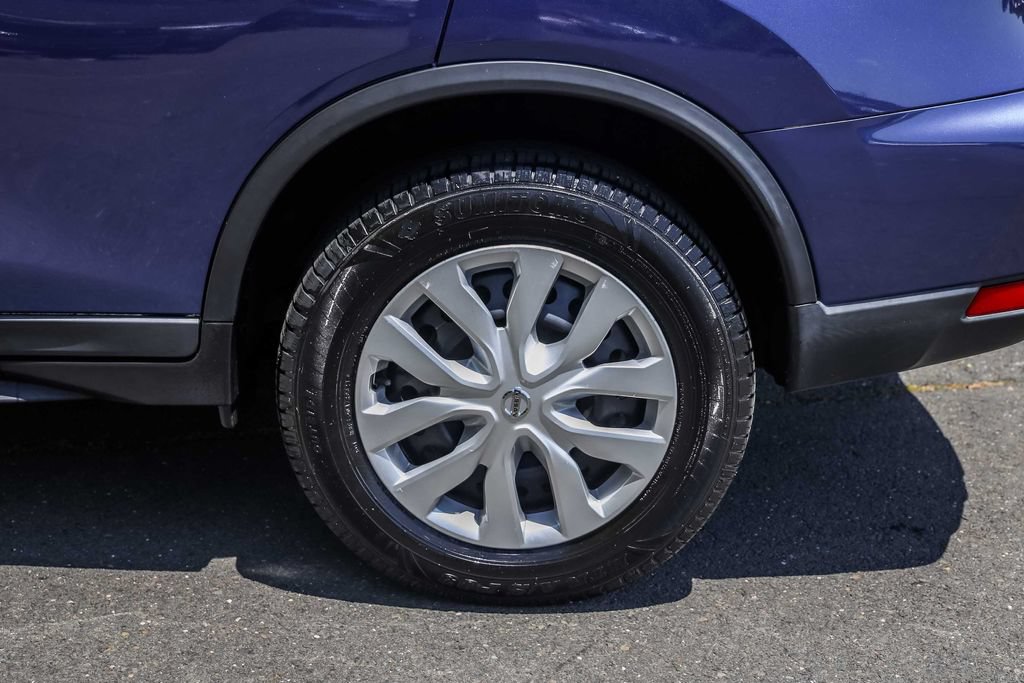 Used 2019 Nissan Rogue S AWD/4WD image 13