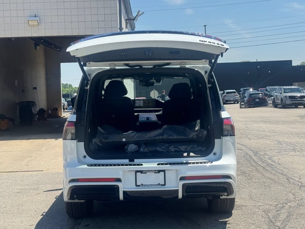 New 2026 INFINITI QX80 4WD image 25