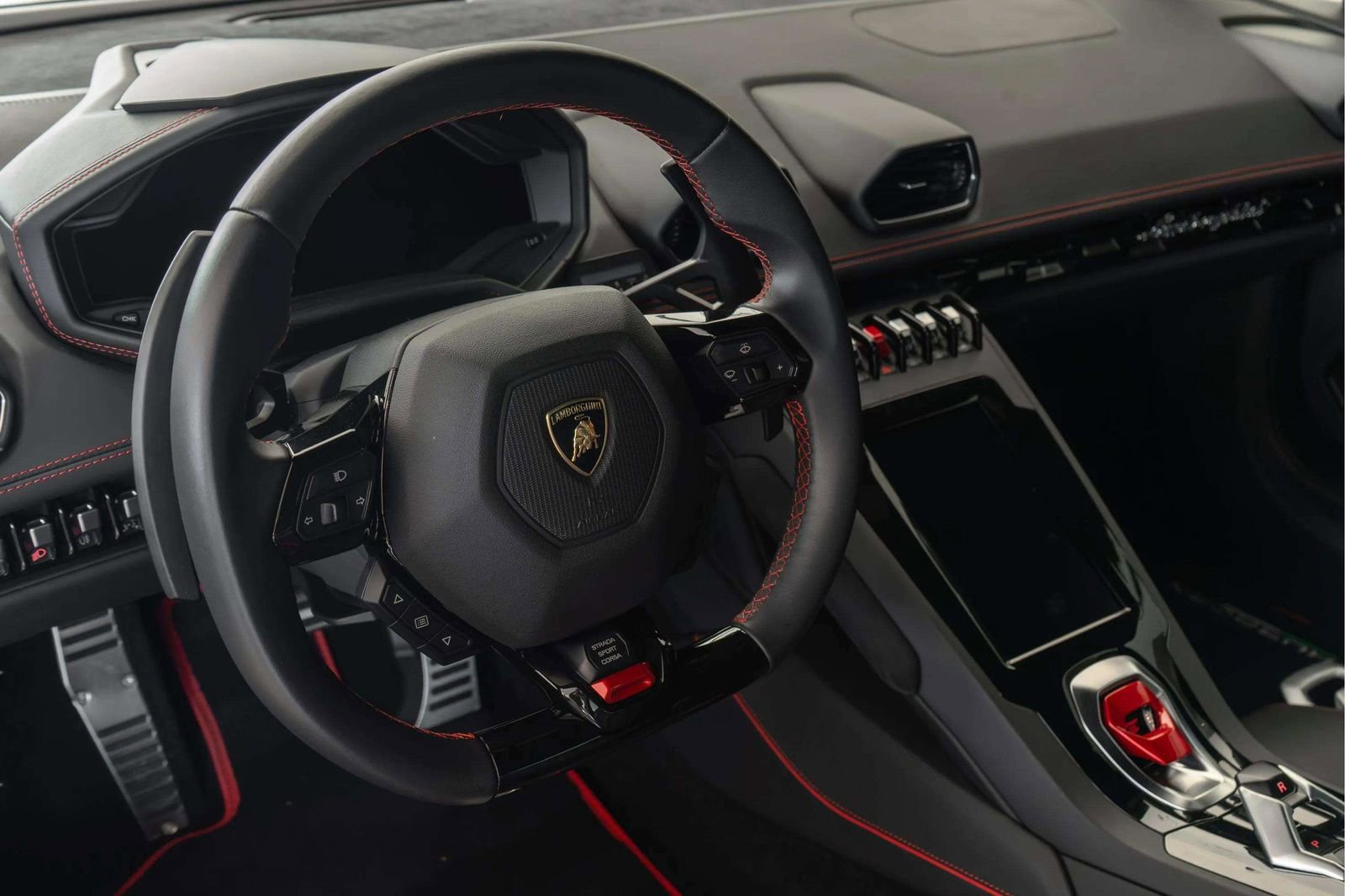 Used 2023 Lamborghini Huracan EVO RWD image 26