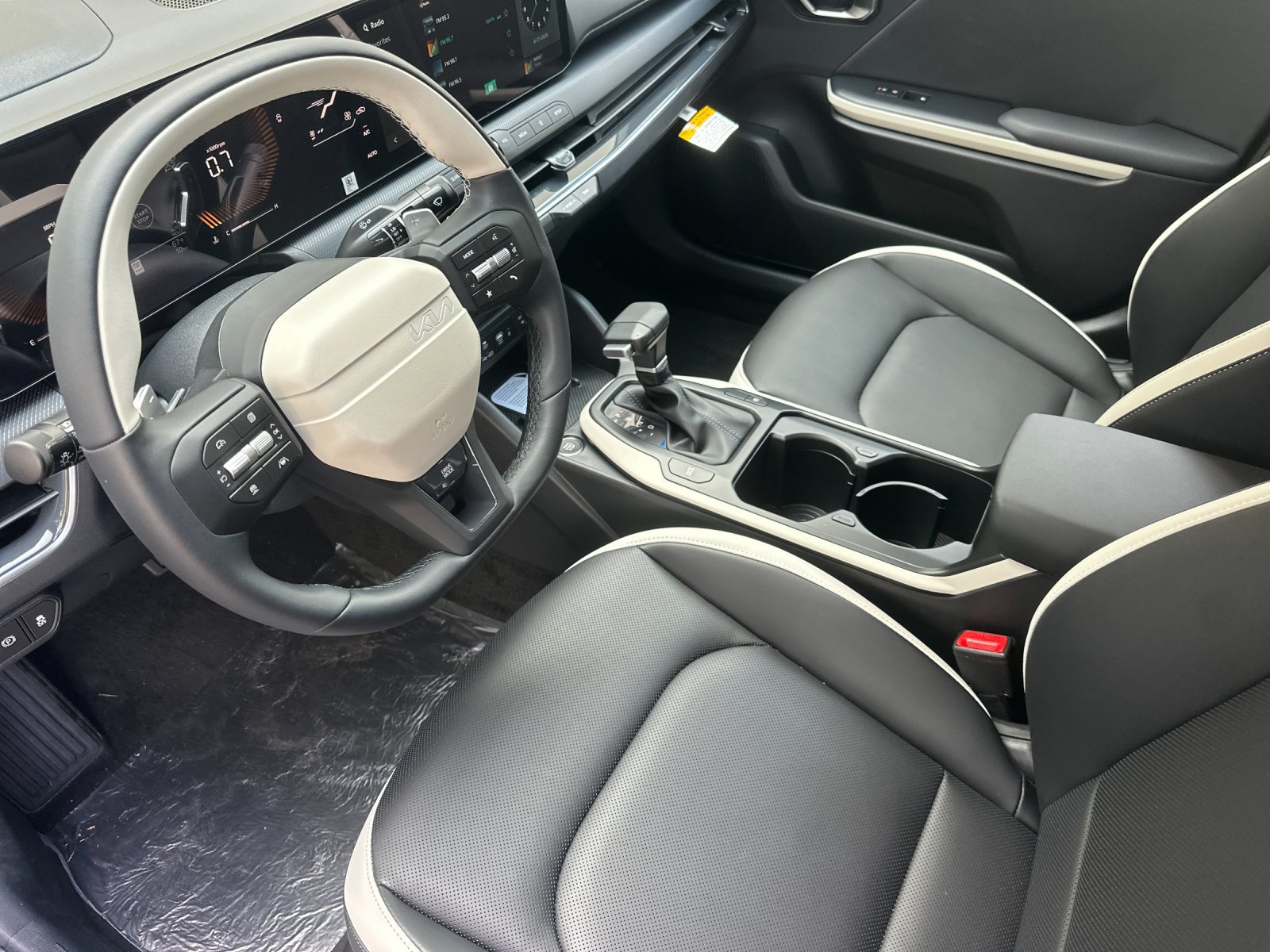 New 2026 Kia K4 EX FWD image 10