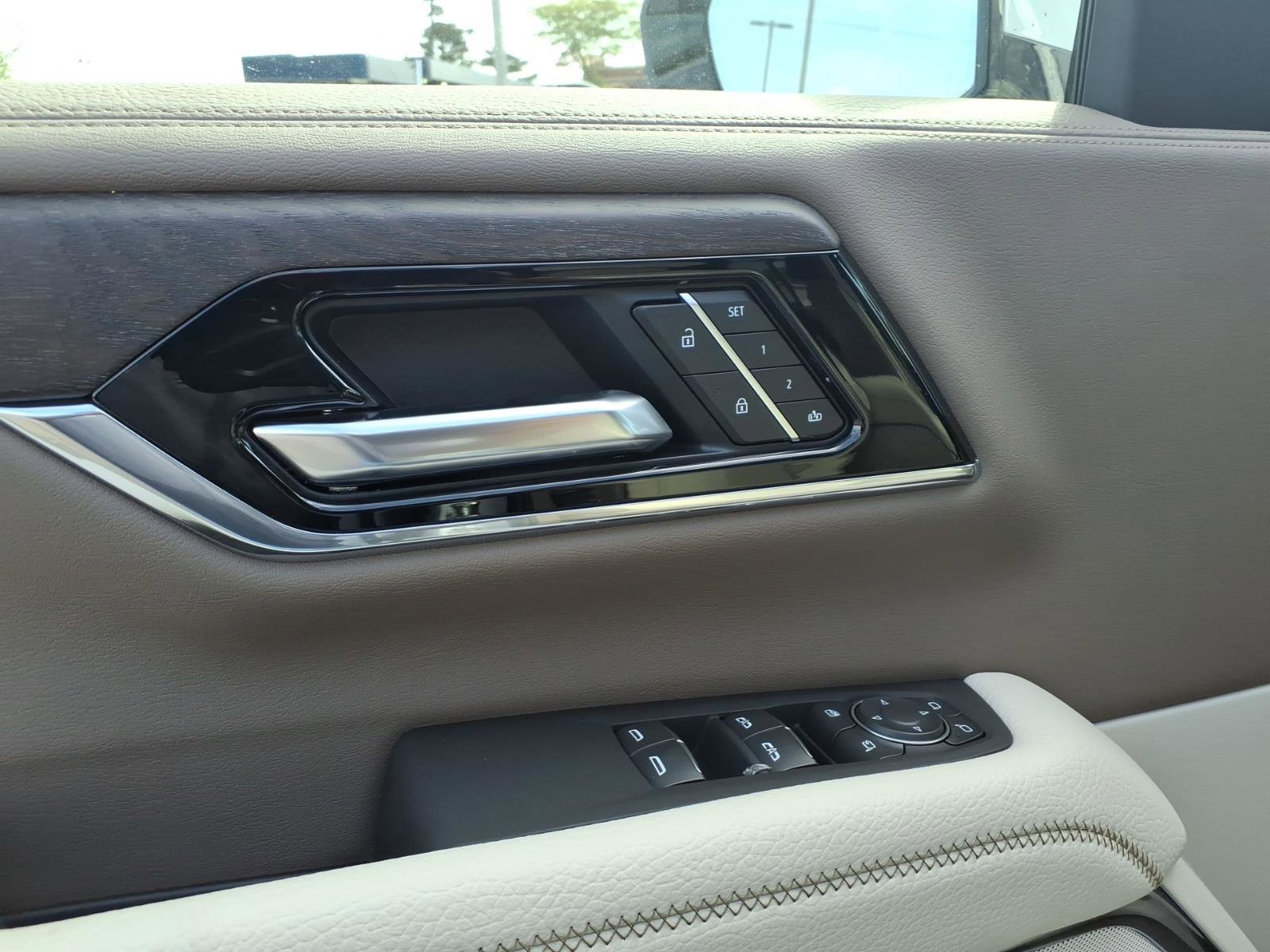 New 2026 GMC Yukon Denali image 9