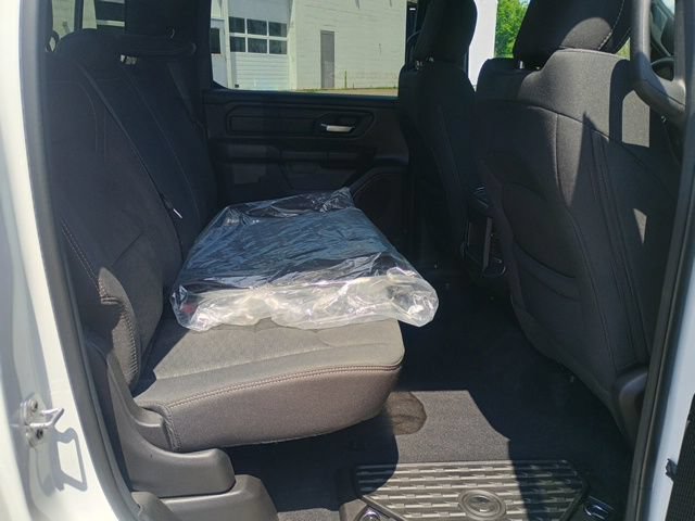 Used 2026 RAM 1500 Express AWD/4WD image 16