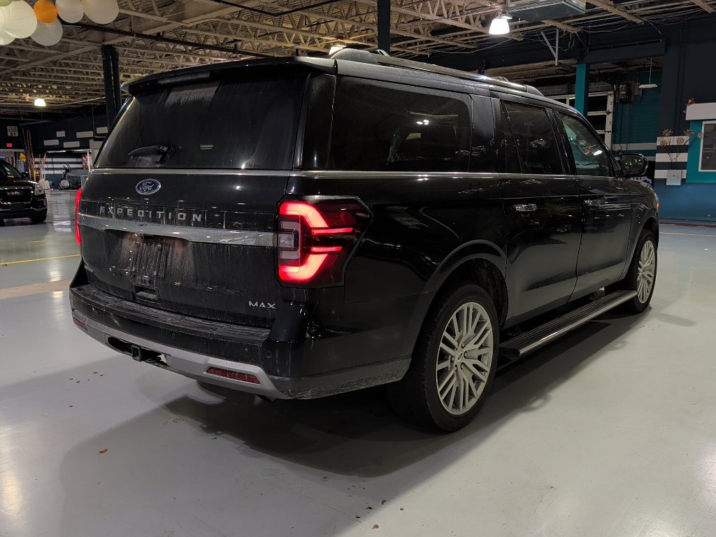 Used 2023 Ford Expedition Max Limited AWD/4WD image 9