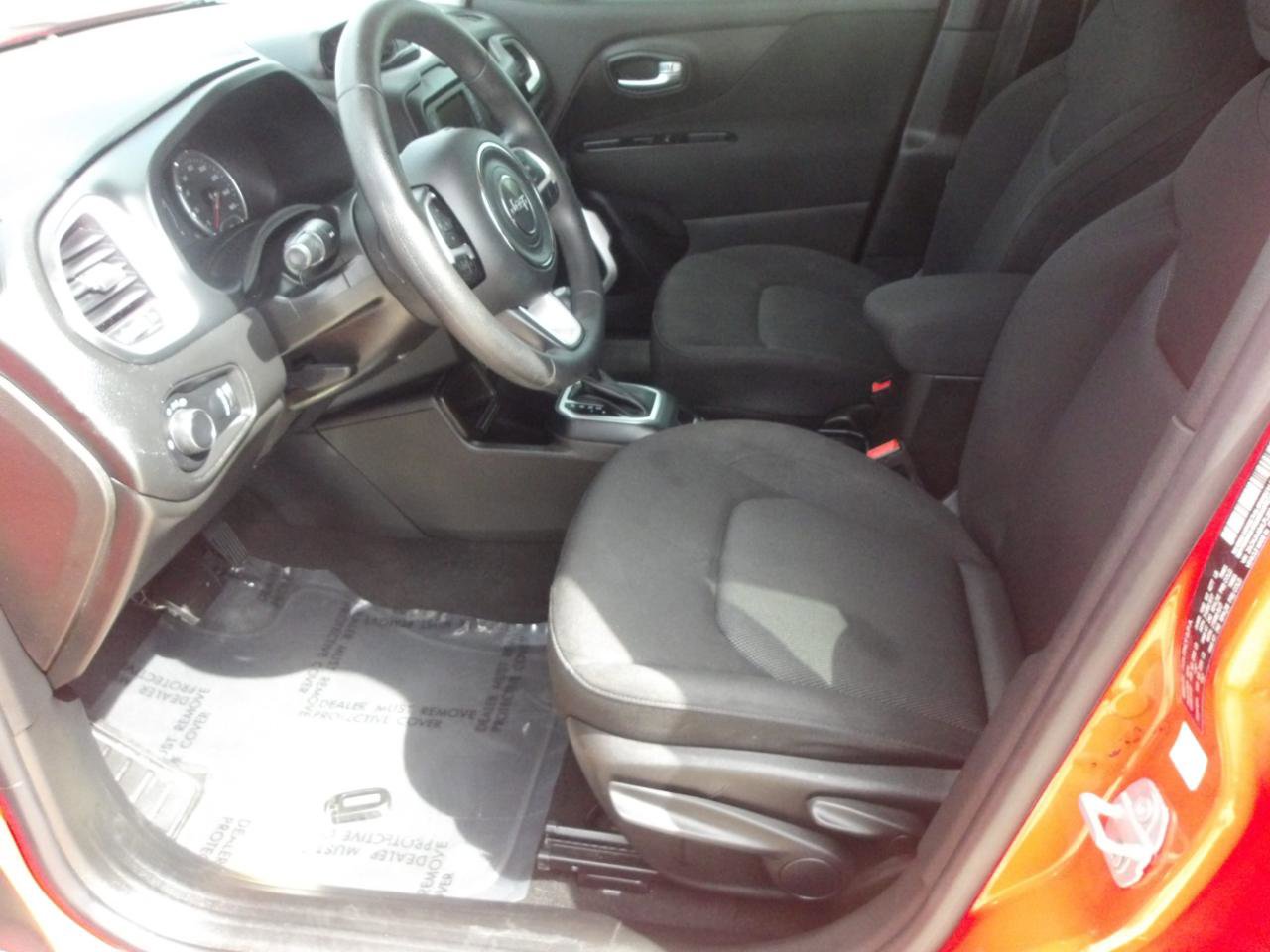 Used 2020 Jeep Renegade Sport w/ Sport Appearance Group FWD image 19