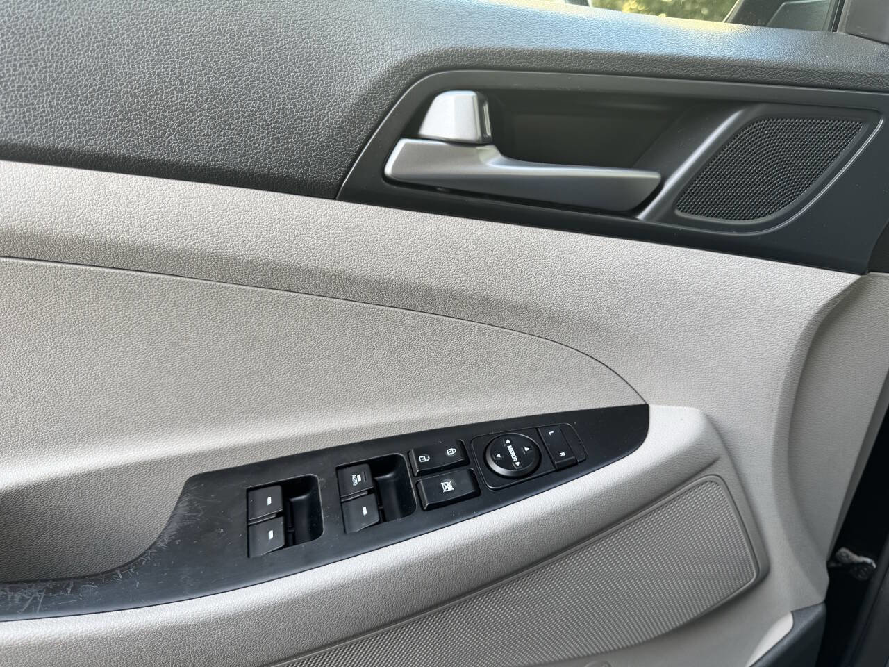 Used 2016 Hyundai Tucson Sport image 30