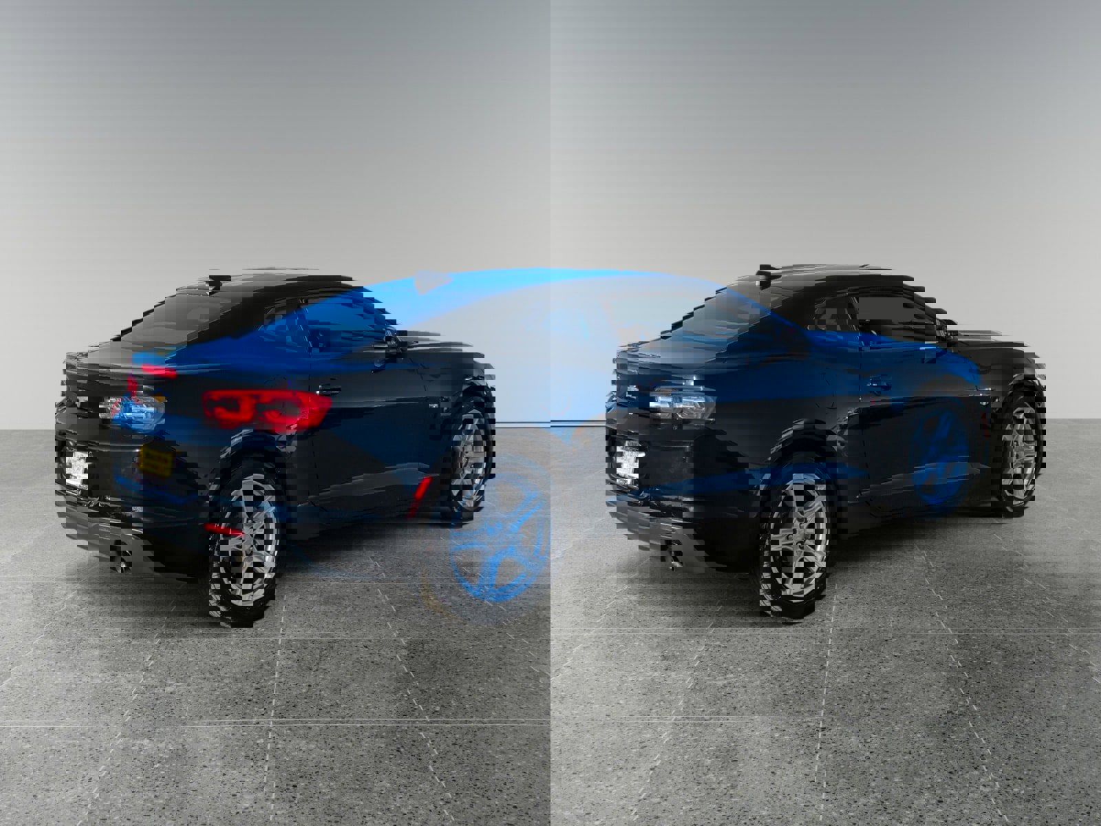 Used 2023 Chevrolet Camaro LT image 5