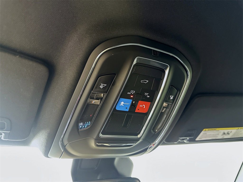 Used 2023 Jeep Grand Cherokee Altitude image 31