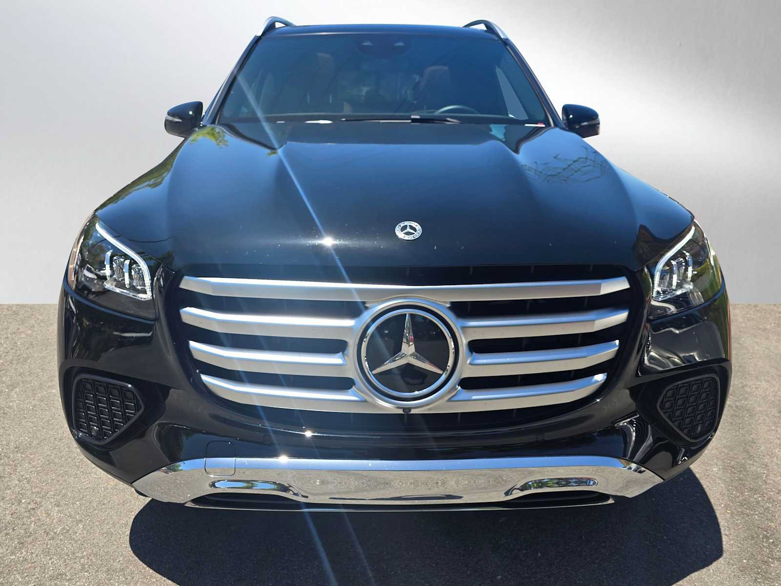 Certified 2026 Mercedes-Benz GLS 450 4MATIC image 8