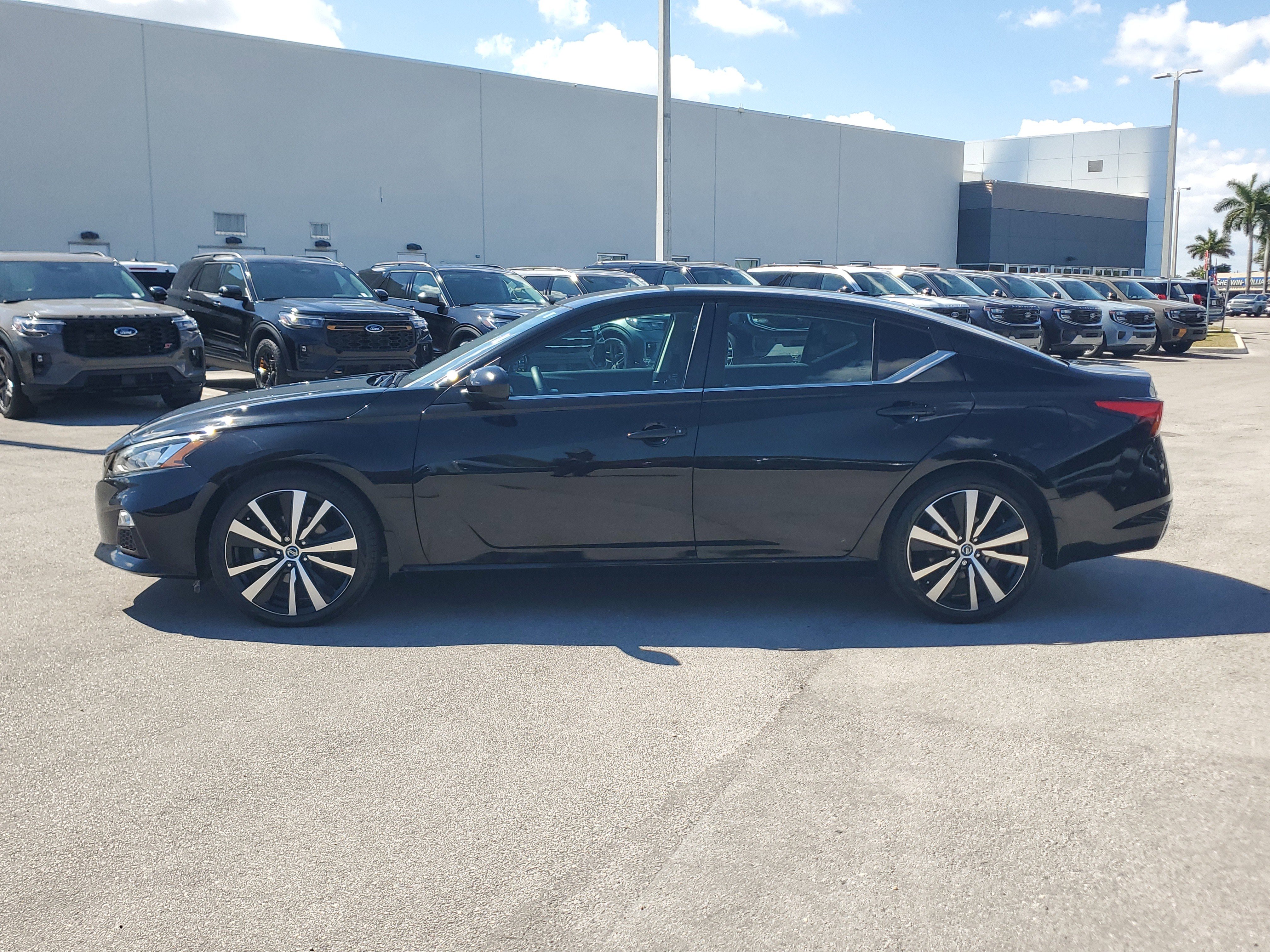 Used 2021 Nissan Altima 2.5 SR image 8