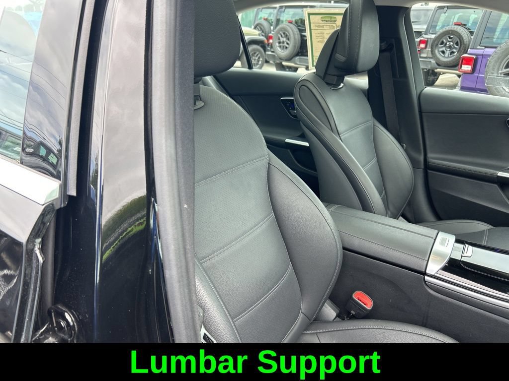 Used 2025 Mercedes-Benz C 300 Sedan image 21