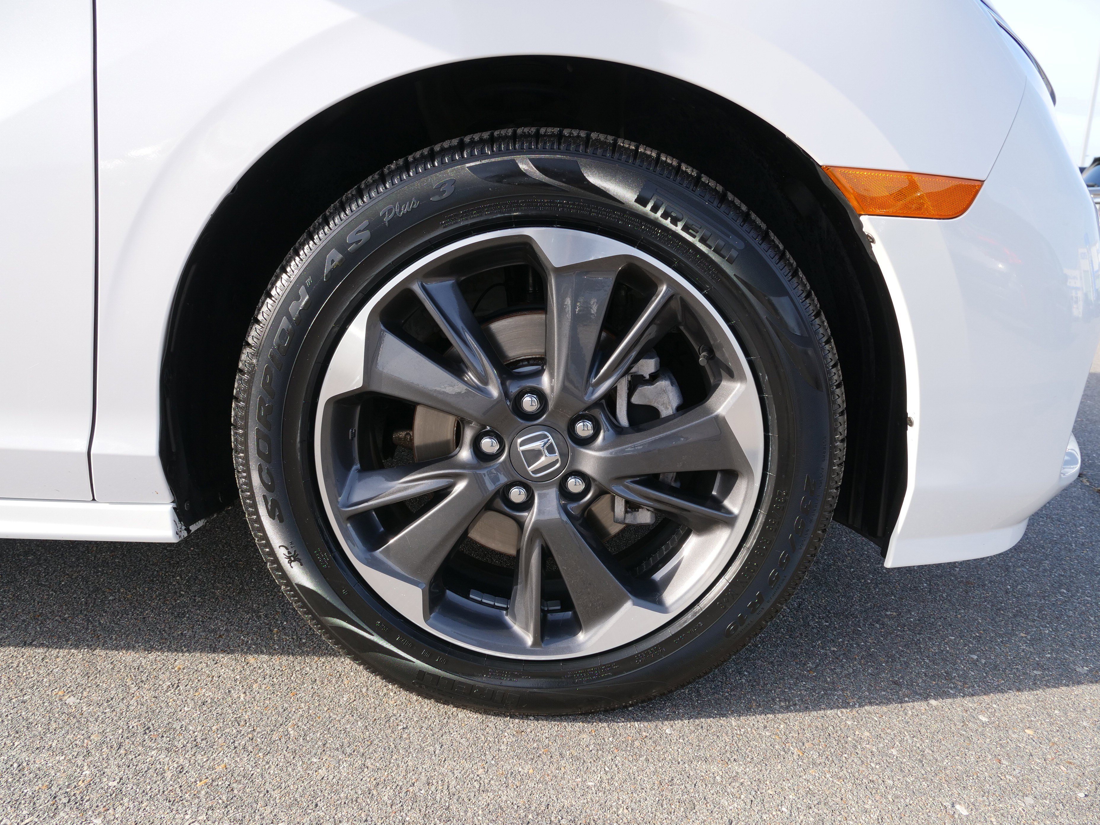 Used 2024 Honda Odyssey Elite image 10